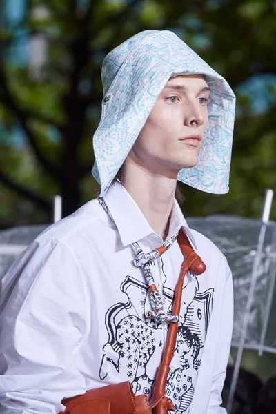 Look 51